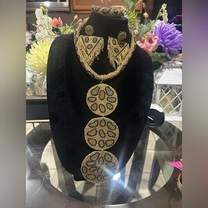 Sassy Jones Elegant Gold and Black Beaded Necklace Set